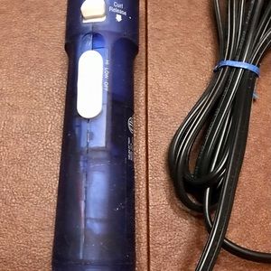 Helen Of Troy 3/4” hot air brush styling hair curling iron brush.